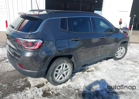 2019 Jeep Compass Sport Fwd z USA, uszkodzony, nr VIN 3C4NJCAB5KT613144